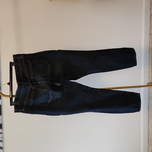 Liz Claiborne straight leg jeans, size 14 - Picture 2 of 4